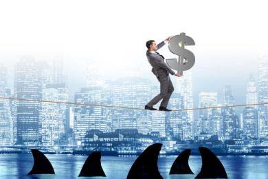 有人贷款逾期后,被银行悄悄划走全部养老金,专家提醒