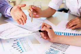 天味食品净利润下滑：减值拖累净利润 外延式扩张风险开始暴露？